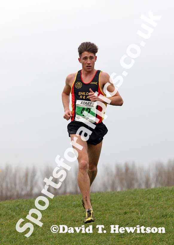 Cameron Boyek (Shildon) on his way to winning the under-20 mens North Eastern Cross Country, Champs., Temple Park, South Shields. Photo: David T. Hewitson/Sports for All Pics